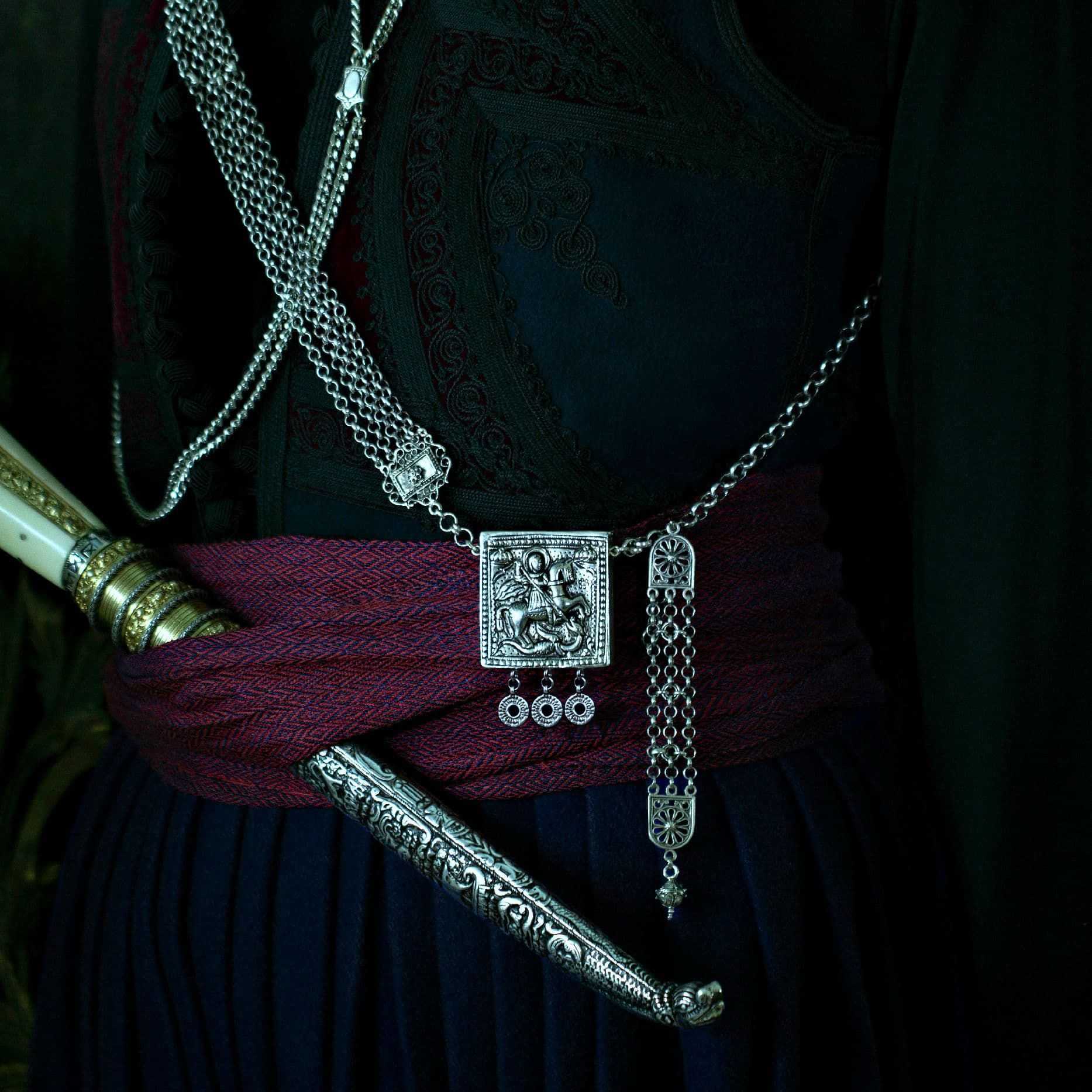 Καδένα με Φυλαχτό